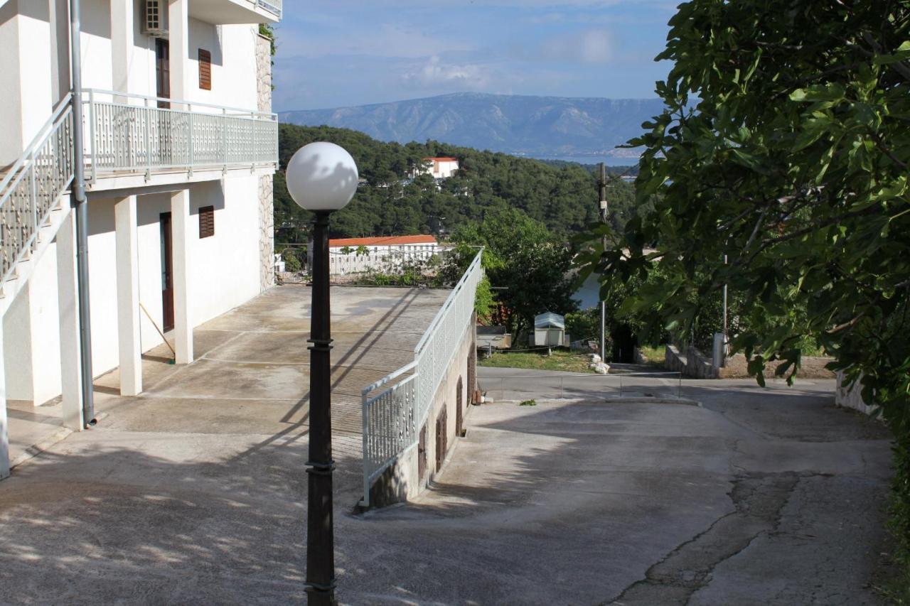 Apartments With A Parking Space Jelsa, Hvar - 8765 Елса Экстерьер фото