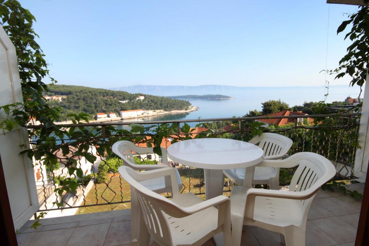Apartments With A Parking Space Jelsa, Hvar - 8765 Елса Экстерьер фото