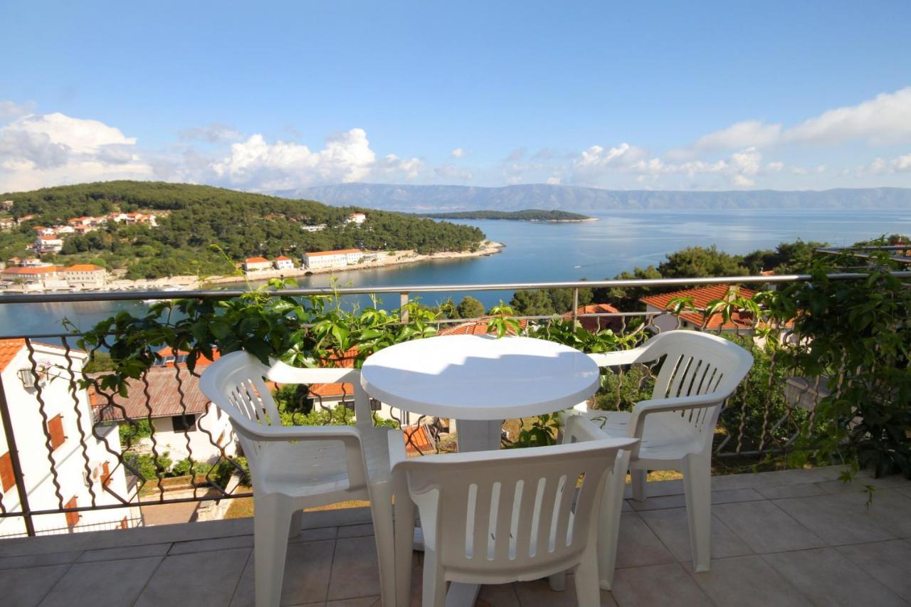 Apartments With A Parking Space Jelsa, Hvar - 8765 Елса Экстерьер фото